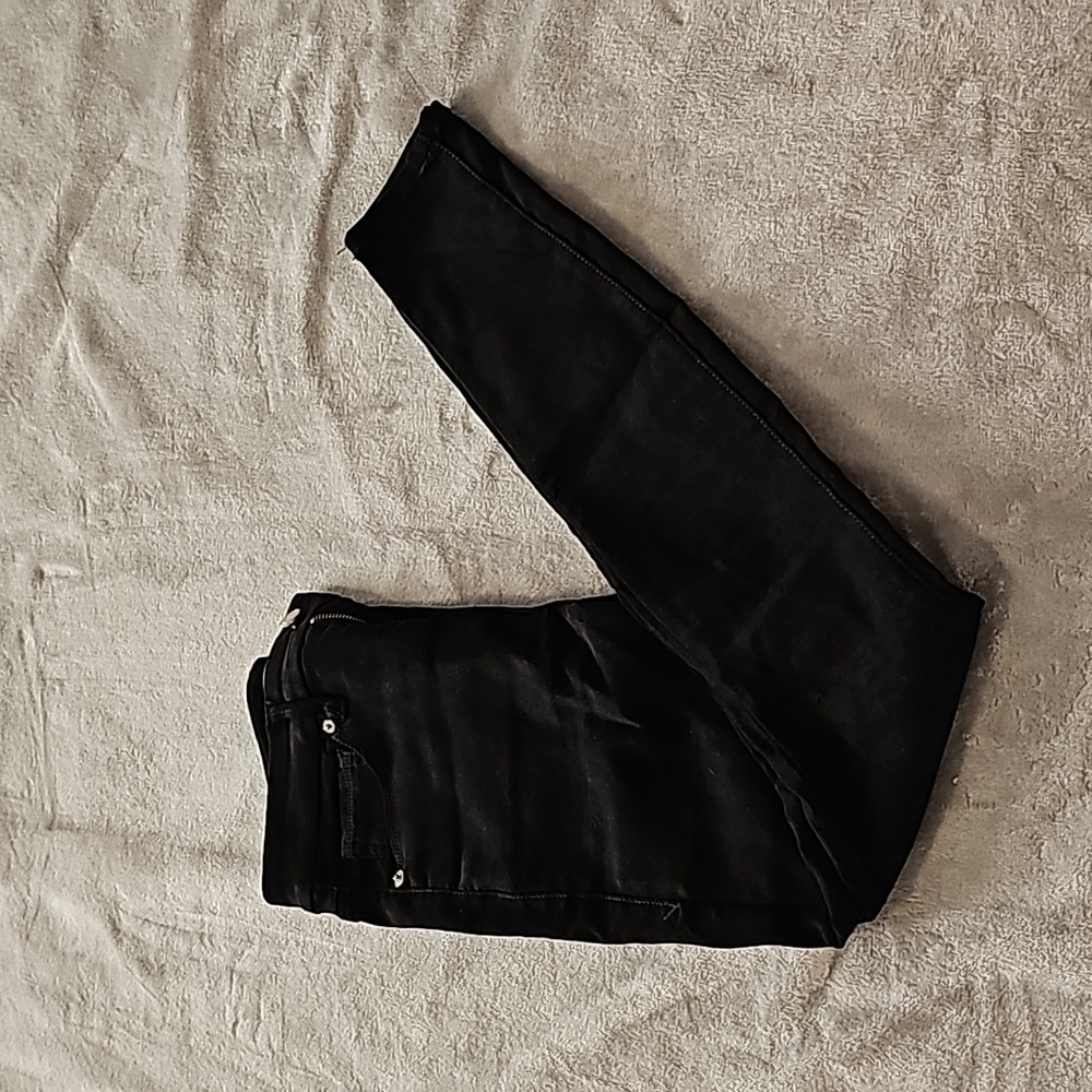 Good American Good Legs Skinny Jeans